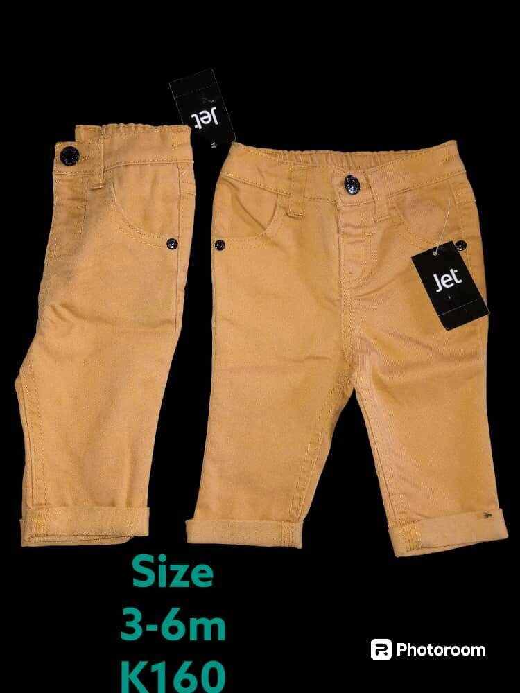 Kids classic jeans for grabs