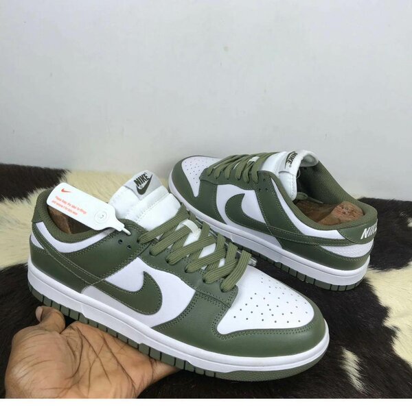 NIKE SNEAKERS SB
