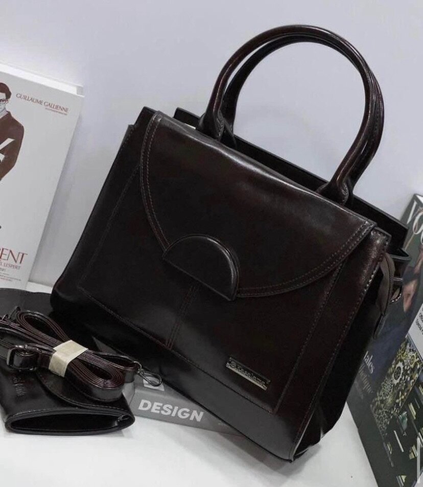 Elegant handbags