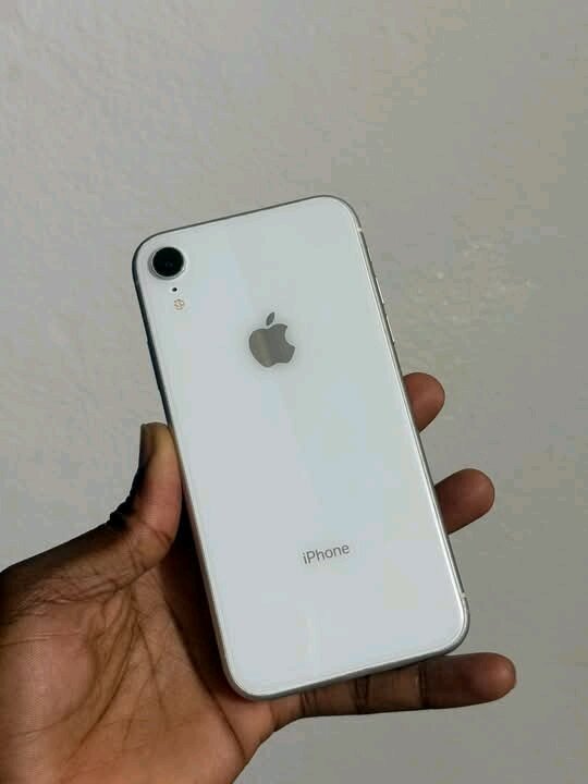 iPhone XR 64GB Blanc