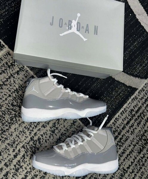 Baskets Jordan Retro élégantes
