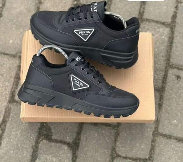 Chausssure PRADA