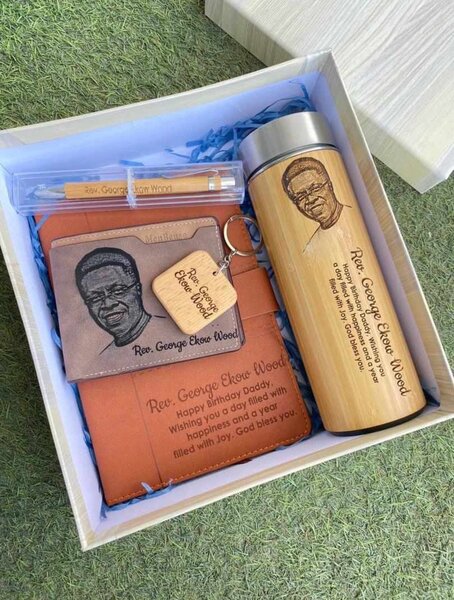 Bamboo flask set