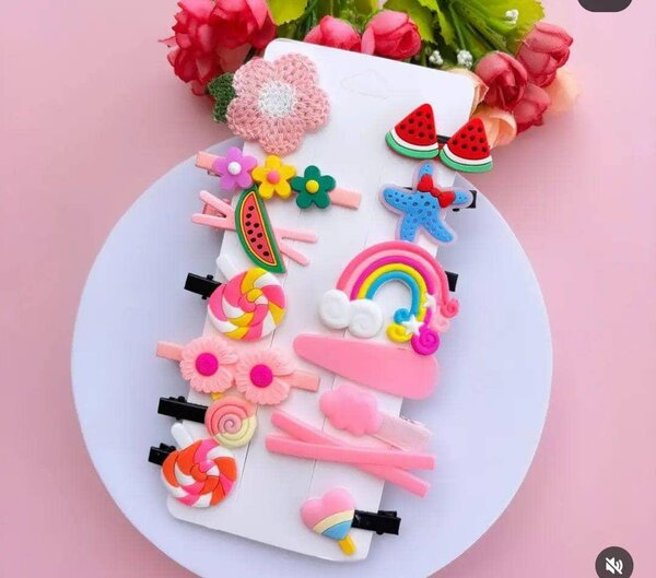 Hair clips available as seen 35 cedis each
