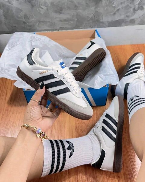 Chaussures Adidas Samba Classiques