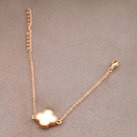 Leaf clover