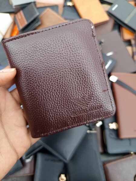 Portefeuille en cuir marron élégant