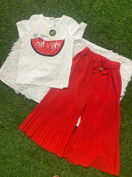Girls clothes