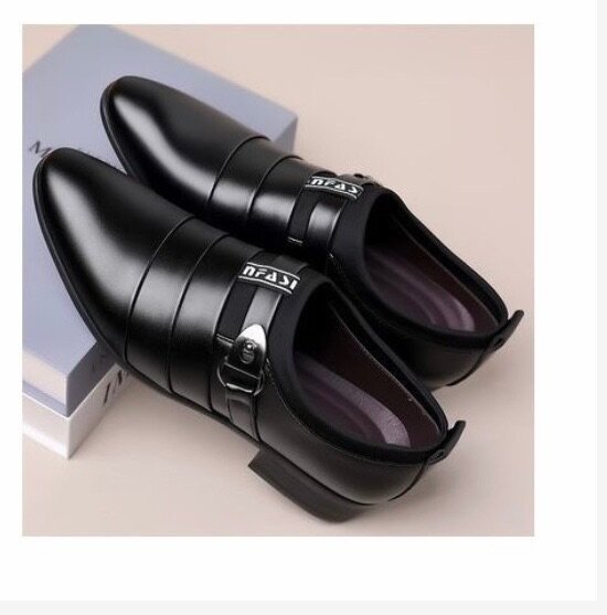 Men leather shoe