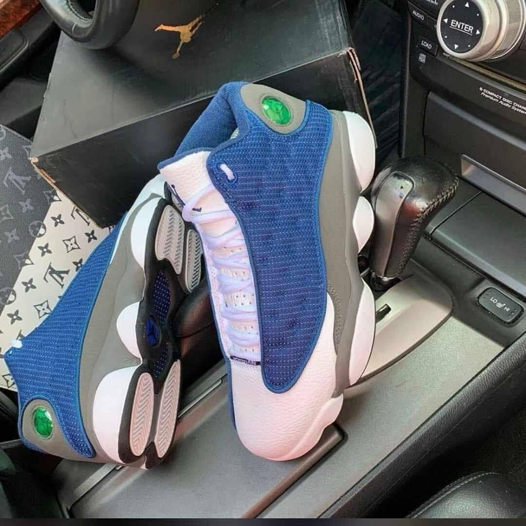 AIR JORDAN 13