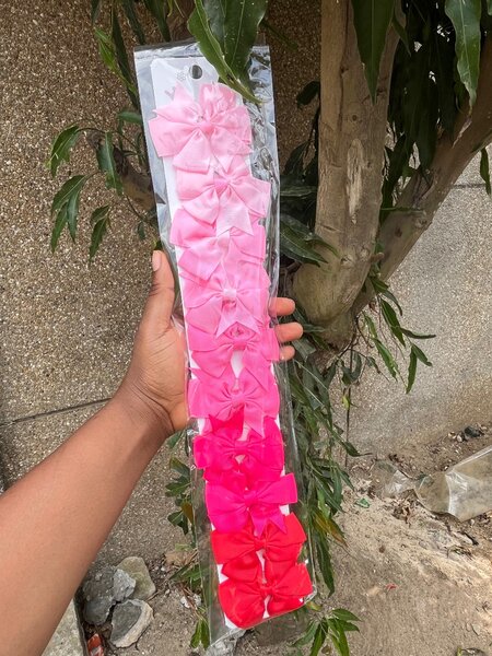 Épingles à cheveux en fleurs colorées