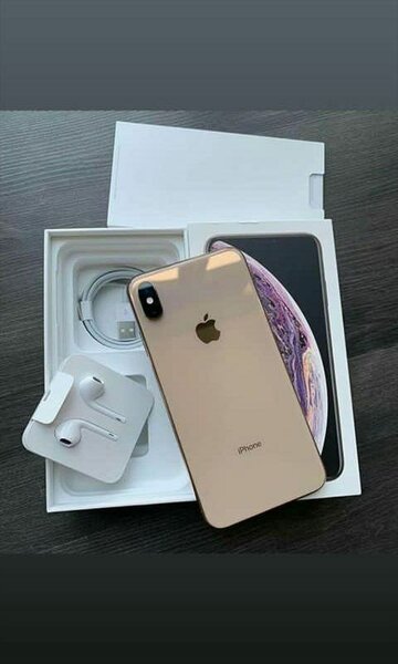iPhone avec accessoires