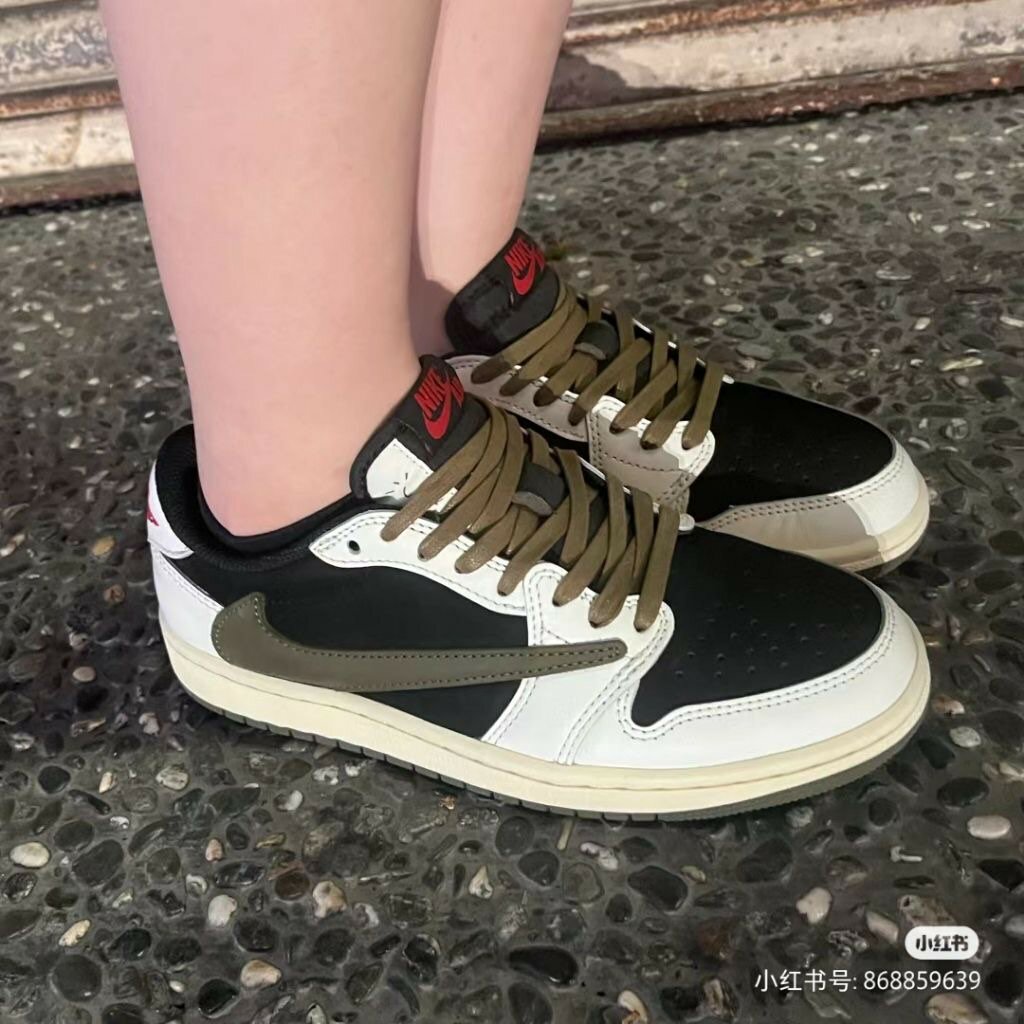 AIR JORDAN 1