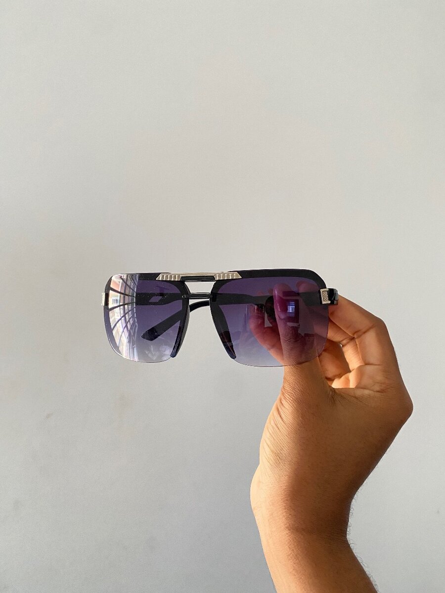 Sunglass