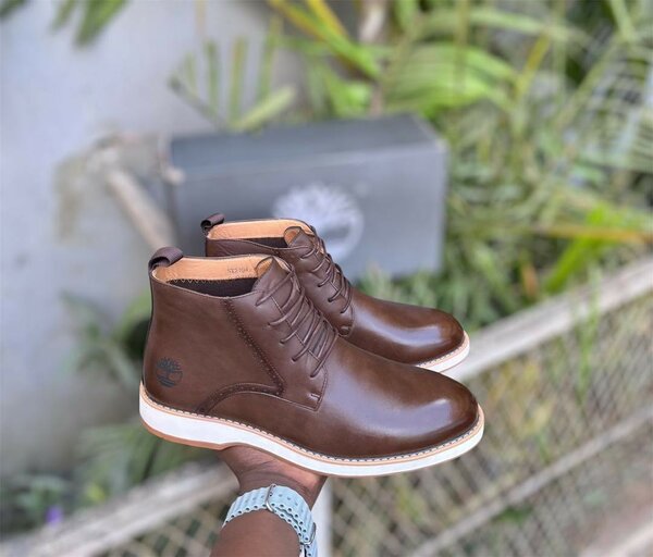 Chaussure en cuire