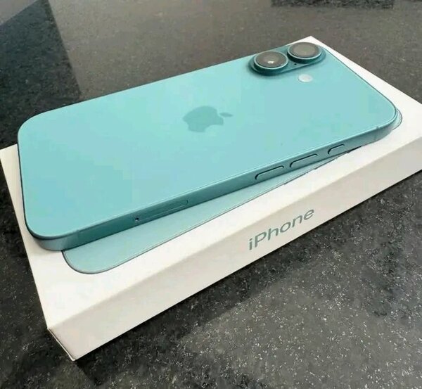 iPhone 14 Vert - Design Élégant