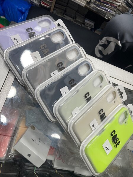 Coque iphone 16 simple