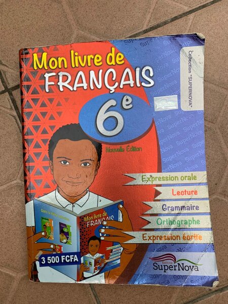 Livre scolaire français 6e