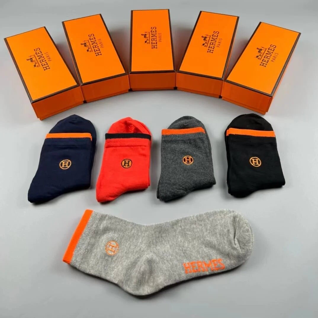 Socks with brands like Nike,New balance,Adidas,Jordan and He