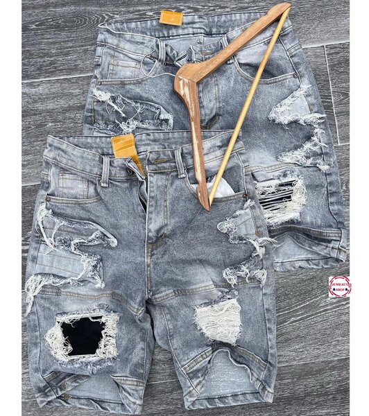 Shorts en jean déchiré