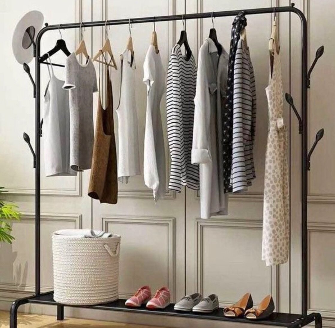 Foldable clothes hanging rack with one bar and one shelf