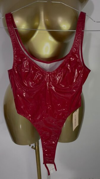 Body brillant rouge