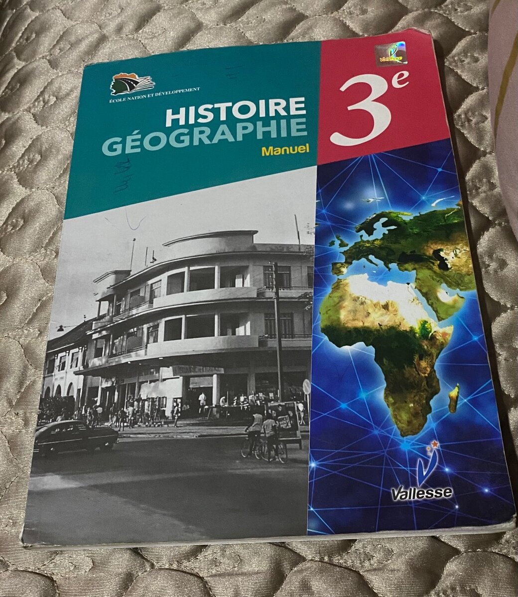 Manuel Histoire Géographie 3e