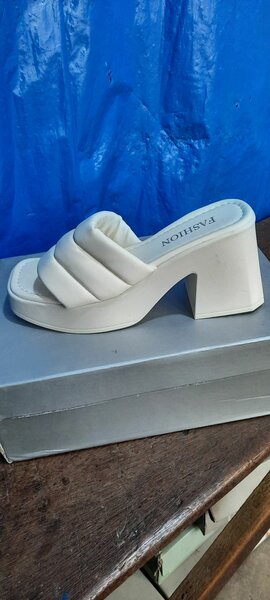Talon/heels 12