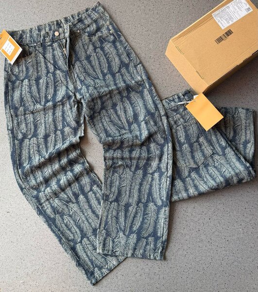 STOCK BAGGY JEQNS TROUSERS AVAILABLE IN  33 34 36  38 & 40