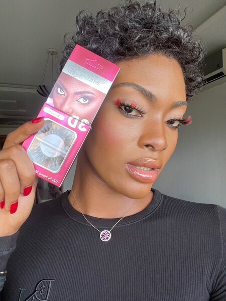 Faux cils