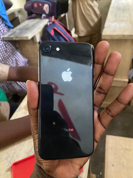 iPhone 8