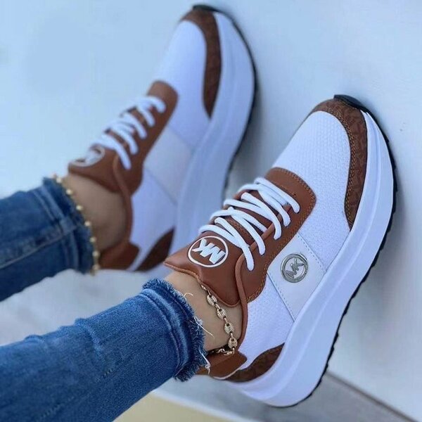 Ladies shoes