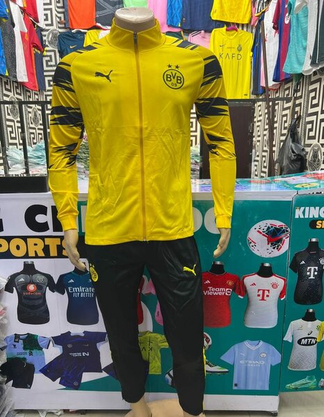 sports suit