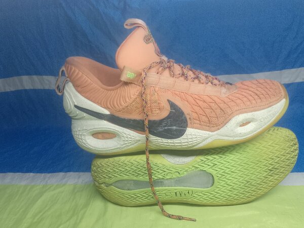 Nike Cosmic floral