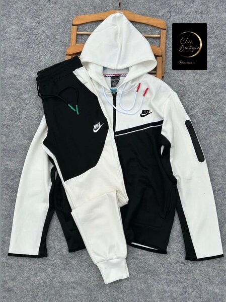 Survêtement Nike