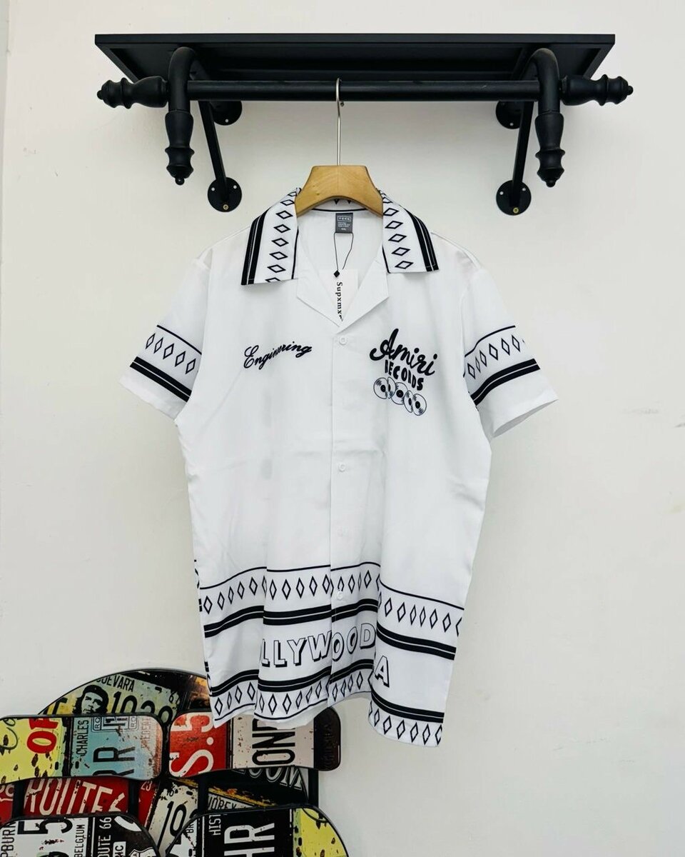 VARSITY T-SHIRT