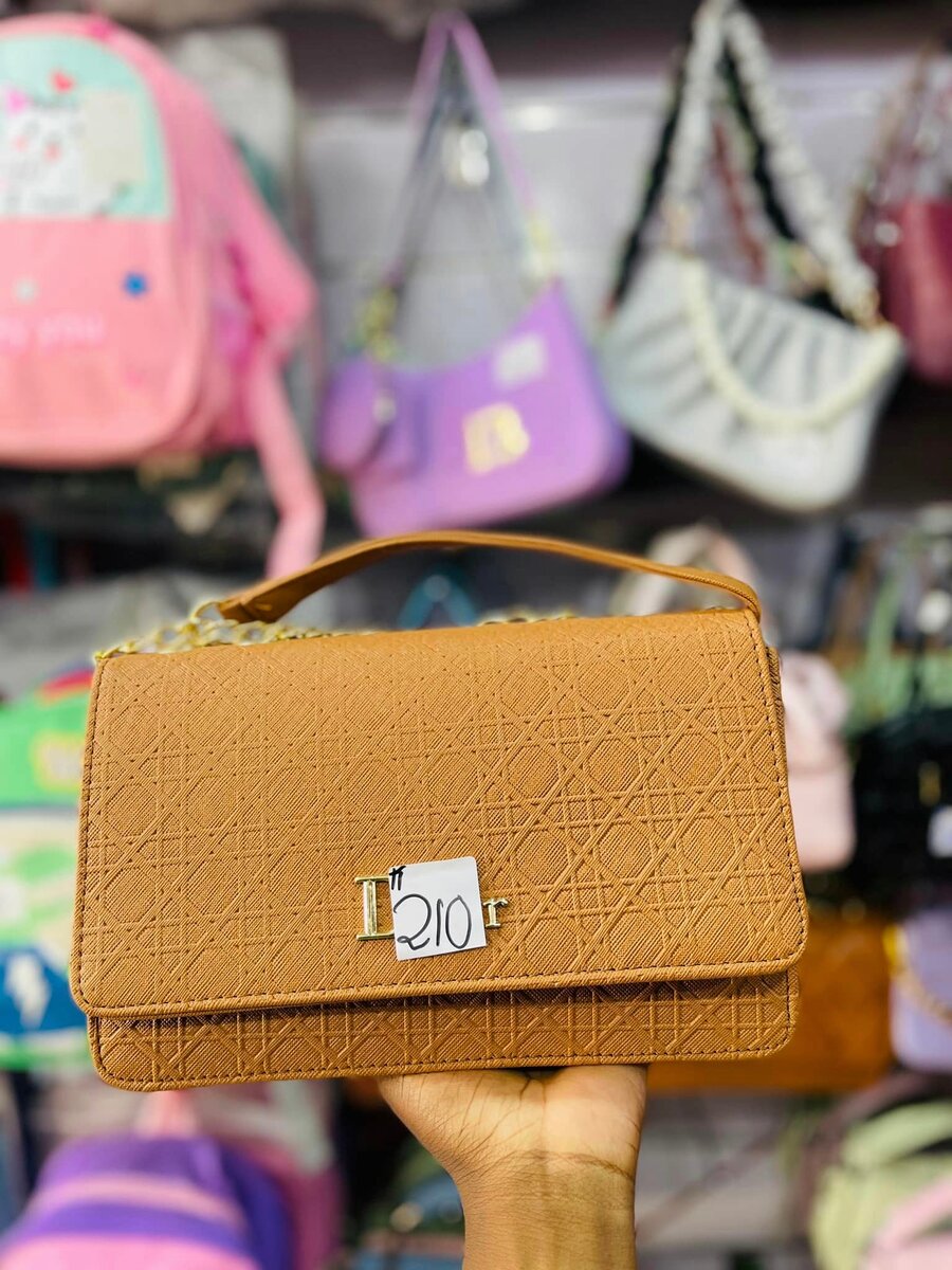 Fancy bag brown