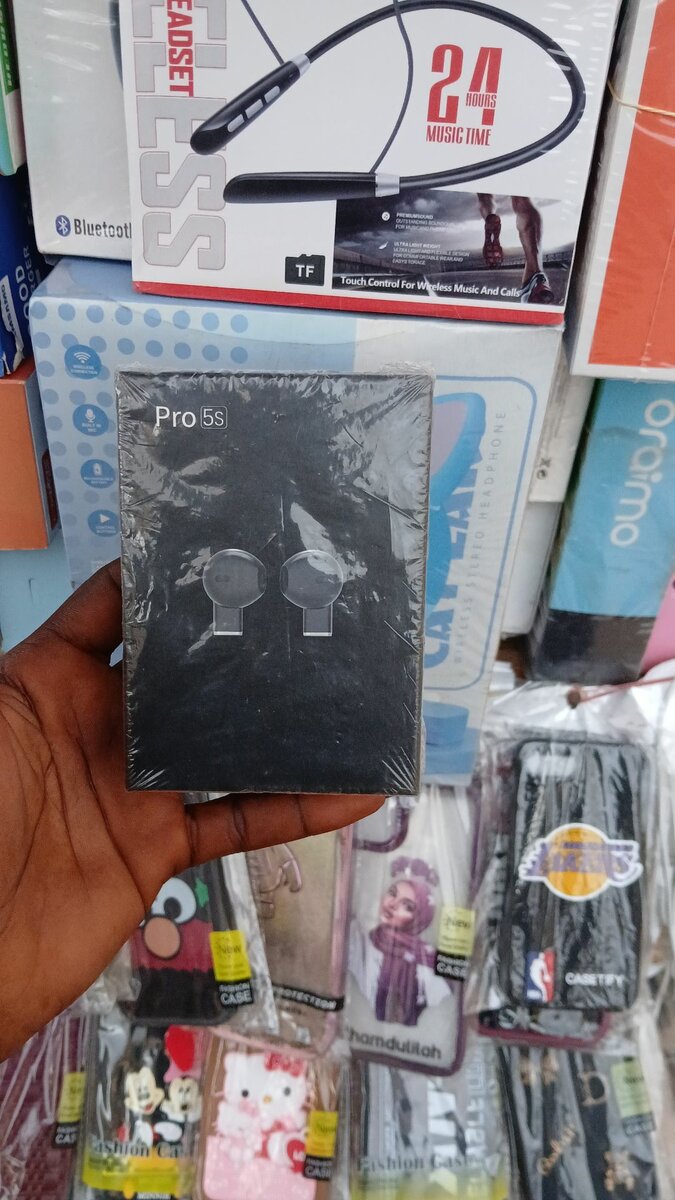 Iphone airpods
