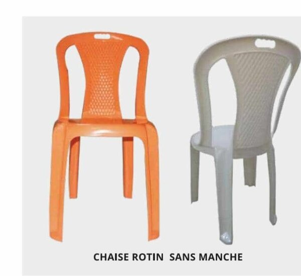 Chaise pour vos cérémonie, aménagement, jardin, etc...
