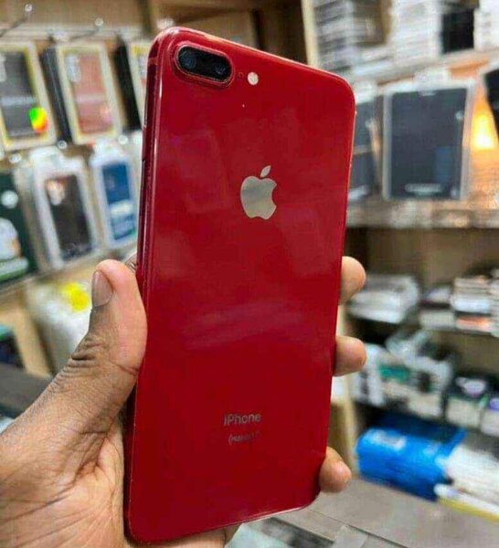 iPhone 8 Plus