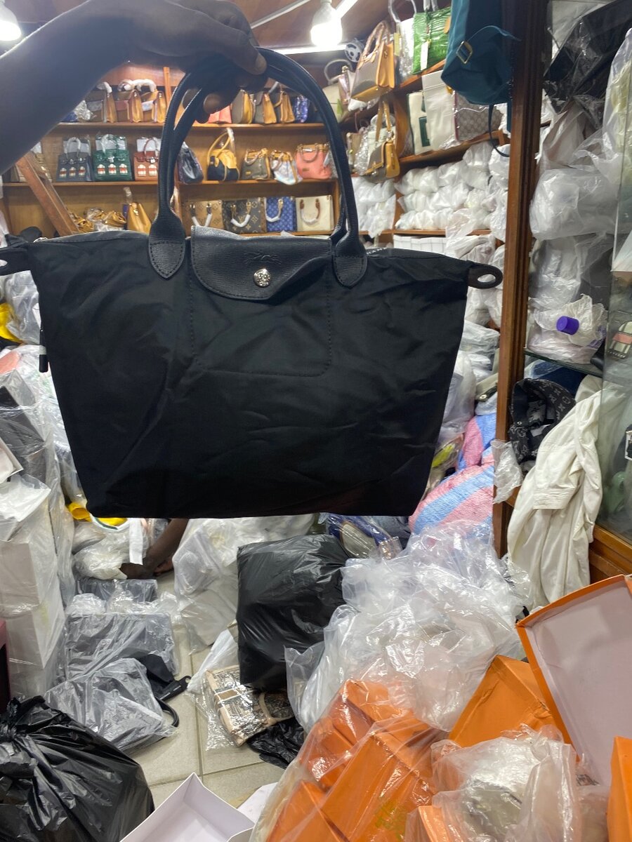 Sac à main élégant noir