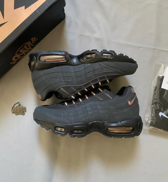 Airmax syna world