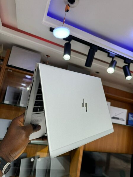 HP ELITEBOOK