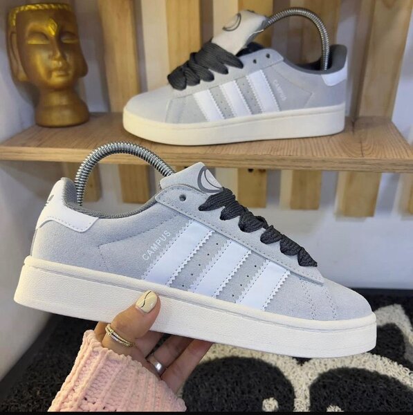 Adidas campus