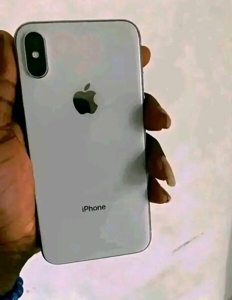 iPhone X