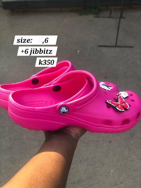 crocs