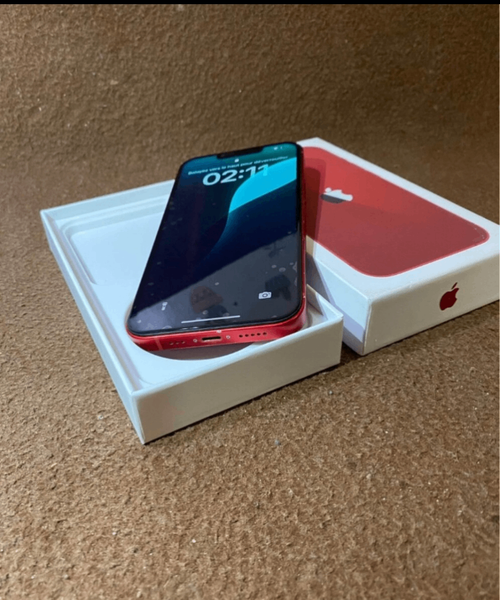 iPhone 13 Rouge Neuf