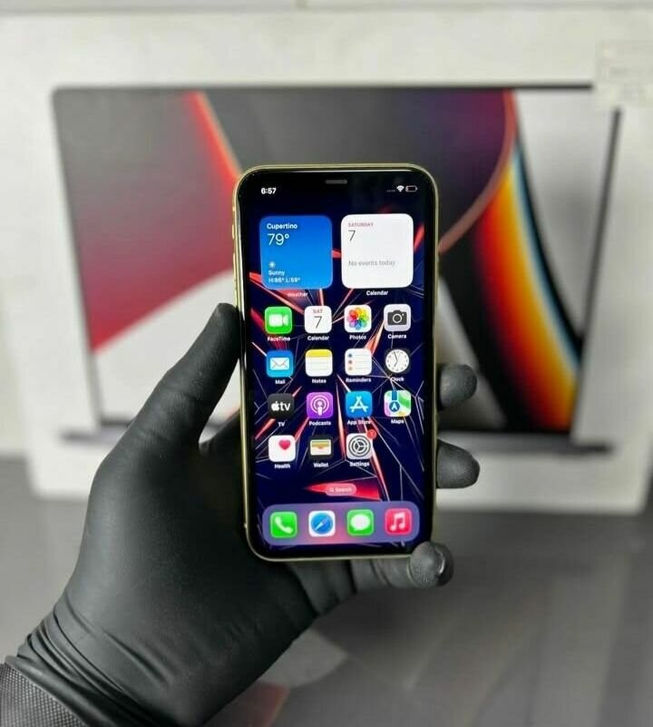 PRE-OWNED IPHONE 11
