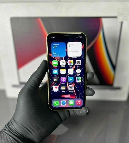 PRE-OWNED IPHONE 11