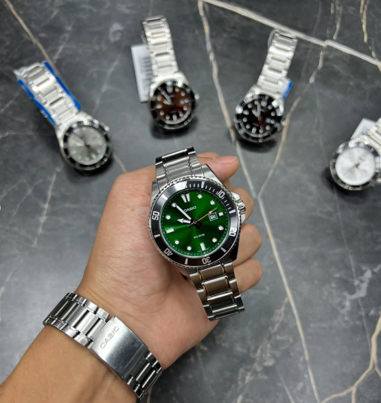 Casio  часы 